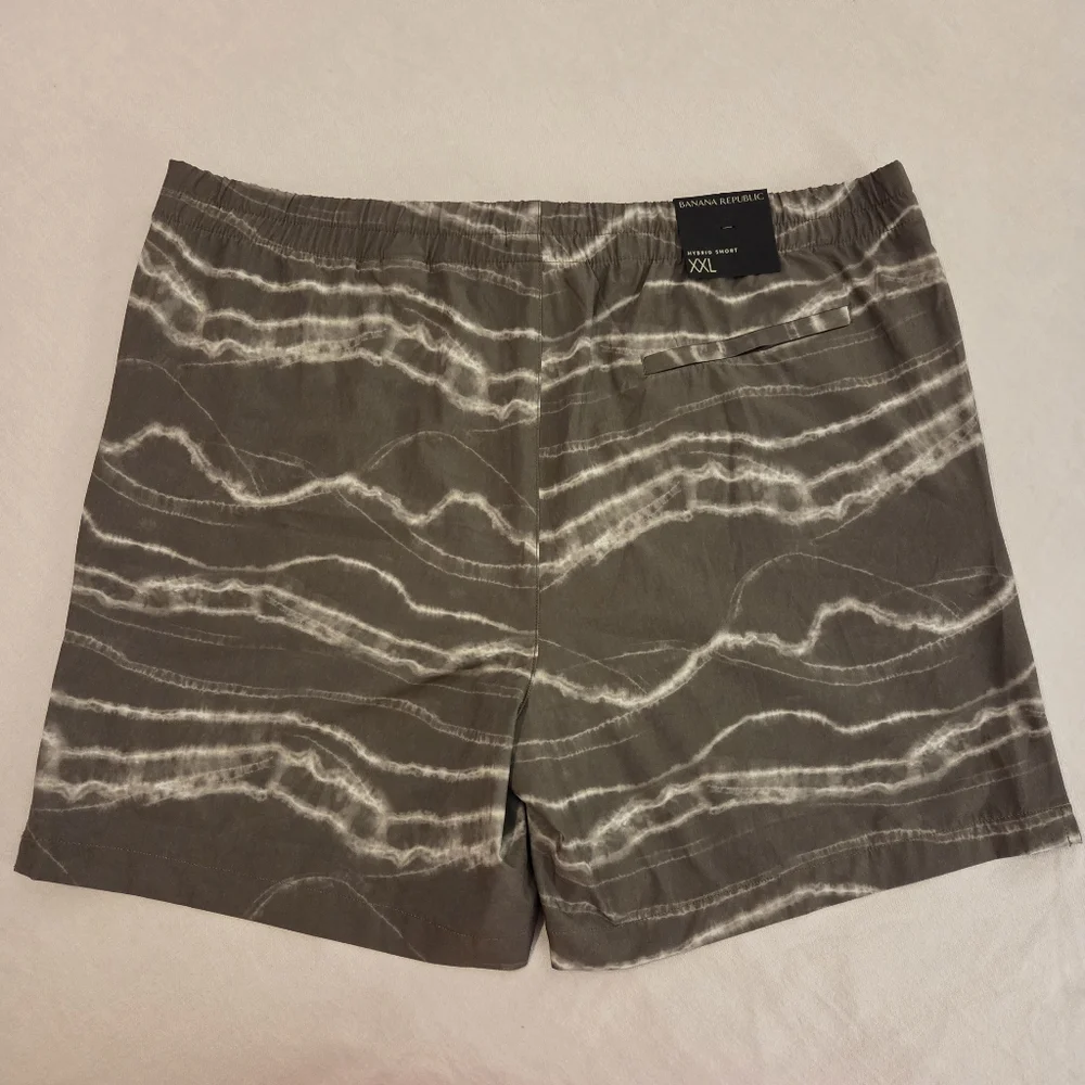 BANANA REPUBLIC NWT Hybrid Gray White Granite Quick Dry Performance Shorts SZ 2X